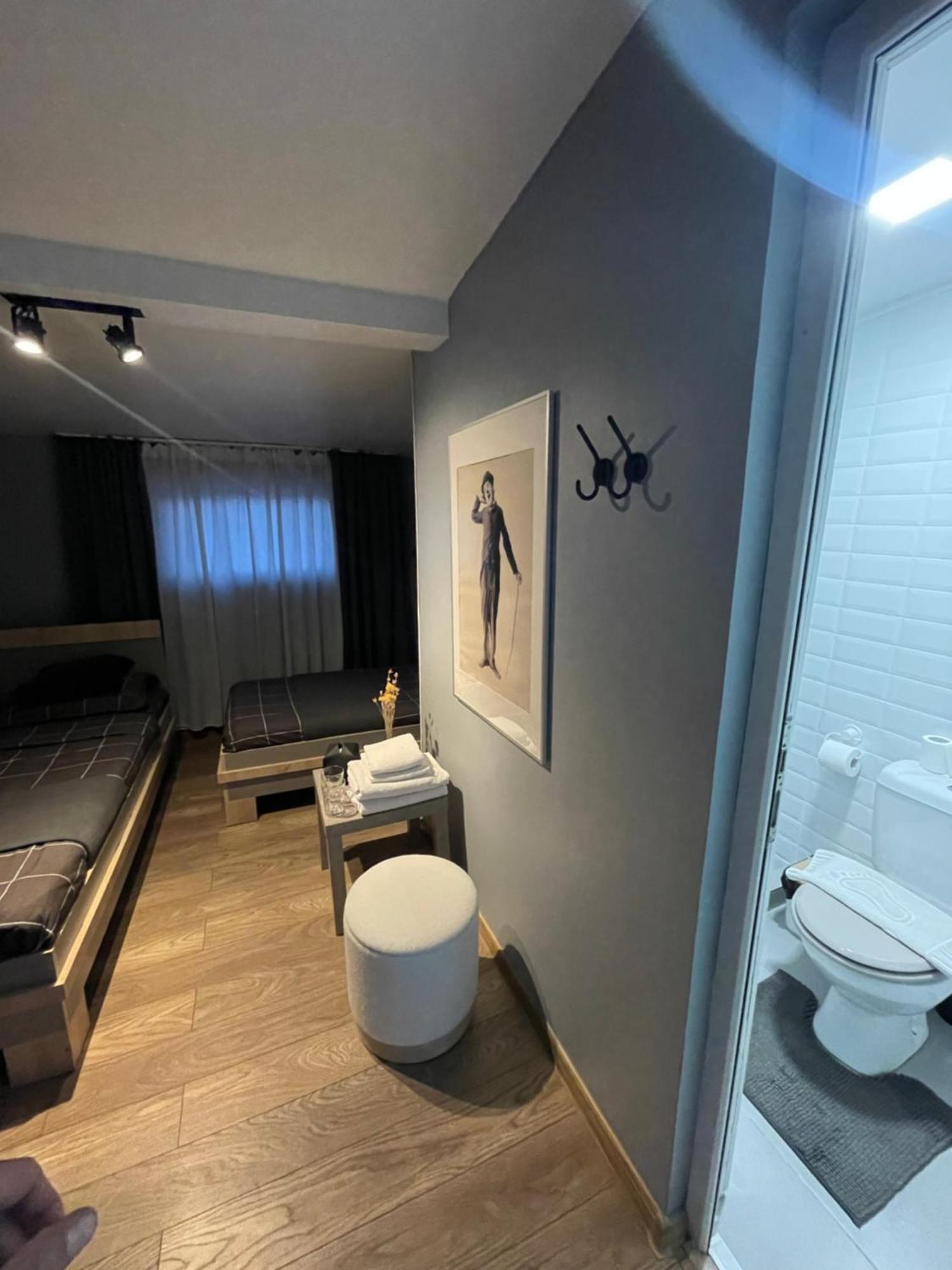 Robert Local Social Motel Harsova Экстерьер фото